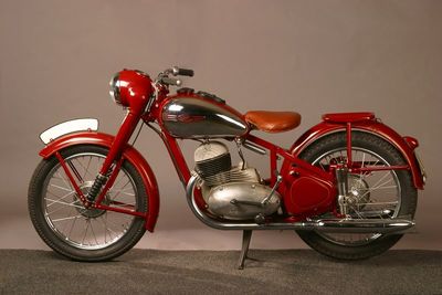 JAWA 250-350 Perak.jpg