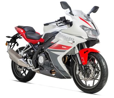 Benelli 302R (2017) ABS 0.jpg