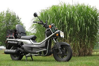 Файл:Obzor honda big ruckus ps250 2.jpg