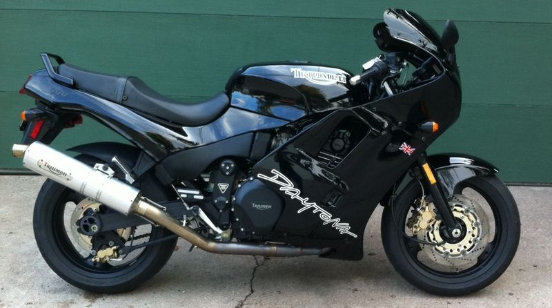 Файл:Triumph-daytona-900-1996-2.jpg