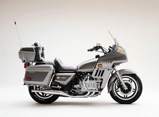 Файл:15800 1982 HONDA GL1100 ASPENCADE 82.jpg.jpg