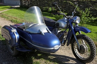 9VF3noOA5r.jpg