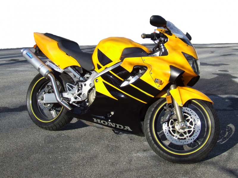 Файл:800px-Honda-cbr600f3-6.jpg
