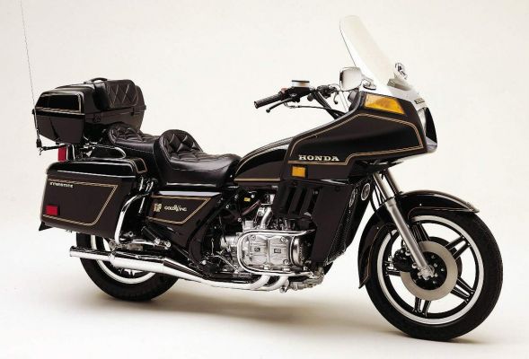 Файл:15799 1980 HONDA GL1100 81 inte.jpg.jpg