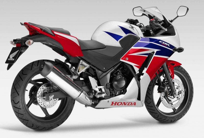Файл:800px-14-honda-cbr300r-1.jpg