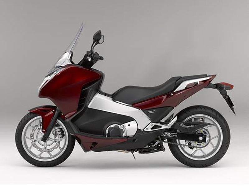 Файл:Honda NC 700 integra 2.jpg