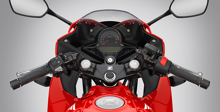 Файл:CBR300R 2015 08.jpg