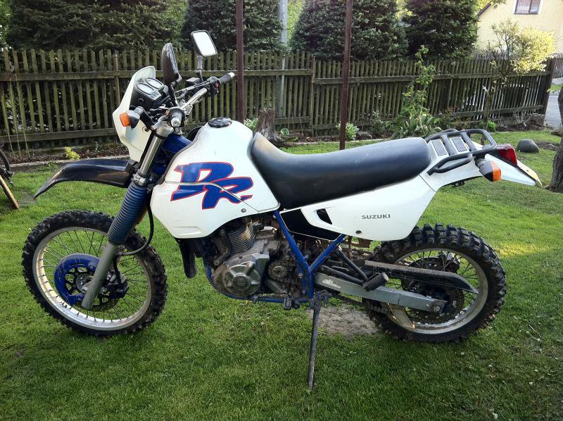 Файл:DR 650 Dakar.jpg