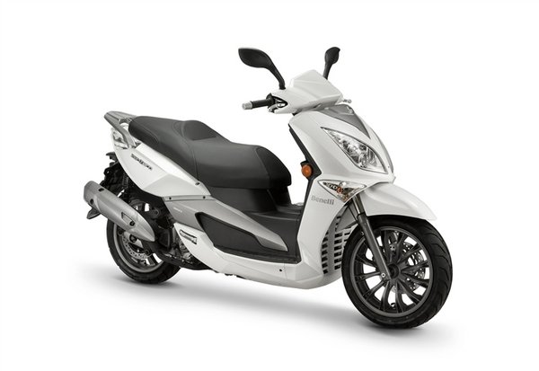 Файл:2013-benelli-zenzero-350-1 600x0w.jpg
