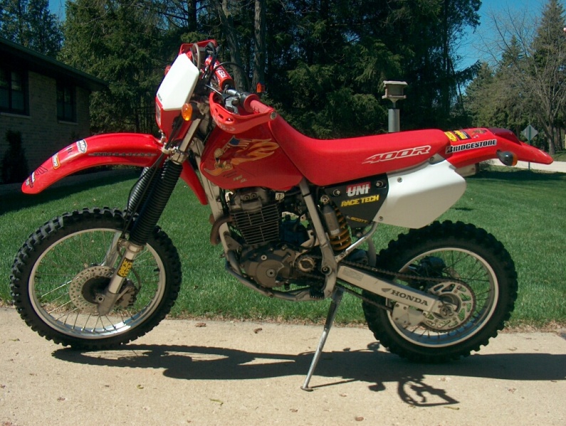 Файл:795px-20100713-2000-hondaxr-400.jpg
