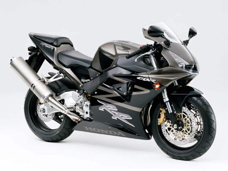 Файл:800px-1343492107 honda cbr-954-rr titan.jpg