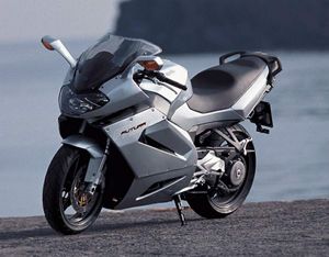 Aprilia rst1000-01 2.jpg
