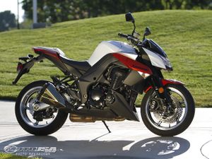 2010 kawasaki z1000-13.jpg
