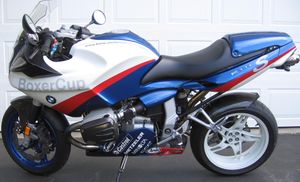 Bmw-r1100s-boxercup-replica-4.jpg