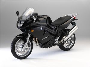 Bmw-f800st-2010-2.jpg