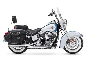 2017-harley-davidson-softail-classic-buyers-guide-specs-prices-6.jpg