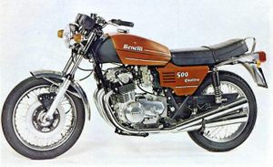 Benelli 500 quattro 76 01.jpg