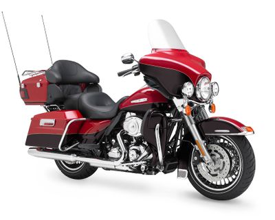 2011-Harley-Davidson-FLHTKElectraGlideUltraLimitedb.jpg