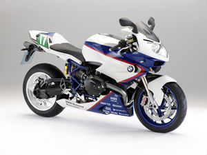Bmw-hp2-sport-10.jpg