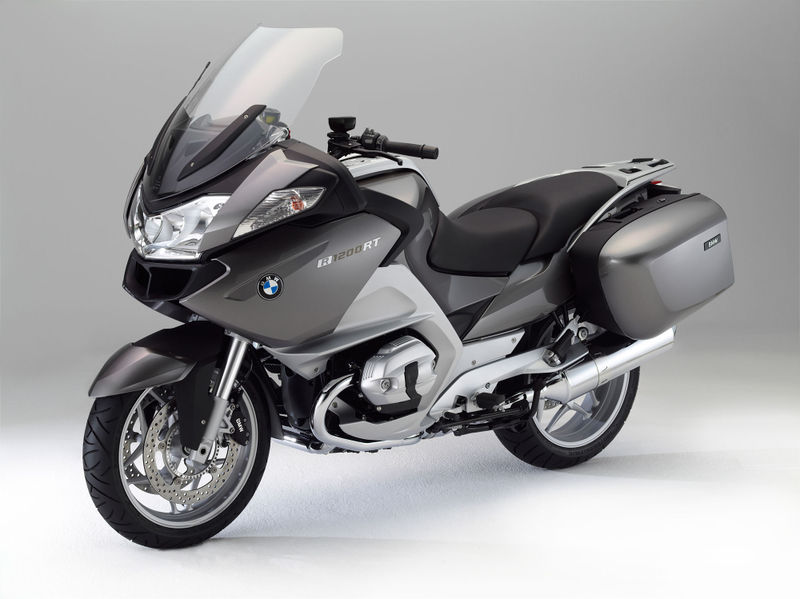 Файл:2012-BMW-R1200RTc.jpg