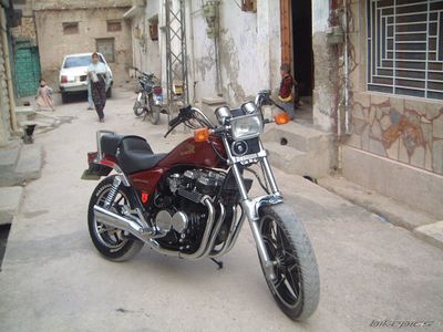 Honda CBX 400 Custom .jpg