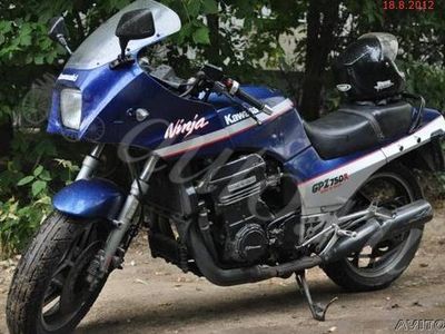Kawasaki-GPZ-750-R.jpg