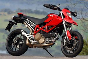 Hypermotard-1100 2007 1.jpg