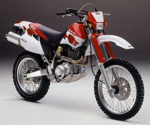 Yamaha TT600R 98 1.jpg