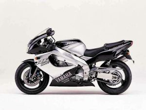 Yamaha YZF1000R 96 2.jpg