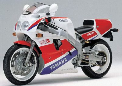 Yamaha FZR750R OWO1 89 4.jpg