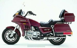 HONDA656656 GL1200 84 4.jpg