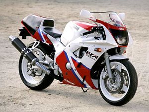 Yamaha FZR400RR SP 90.jpg