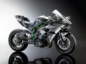 2015-Kawasaki-Ninja-H2R-01.jpg