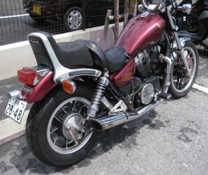 Файл:Honda NV 750 Custom 3.jpg