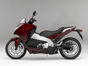 Honda NC 700 integra 2.jpg