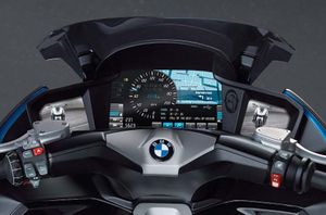 2010-11-BMW-Concept-C-6.jpg