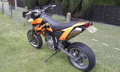 Ktm-640-lc4-sm-supermoto-6.jpg