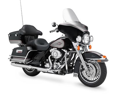 2009-Harley-Davidson-Touring-FLHTCElectraGlideClassicb.jpg