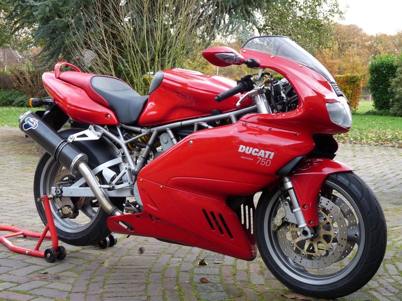 Файл:Ducati-750-ss-ie-7.jpg