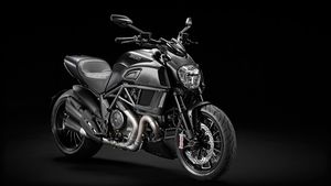 Diavel-Dark 2014 Studio MB B01 1920x1080.mediagallery output image -1920x1080-.jpg