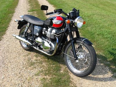 Triumph-bonneville-1986-3.jpg