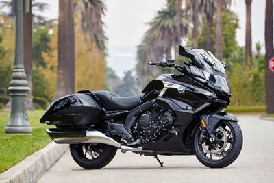 2018-bmw-k-1600-b-bagger-price-4.jpg