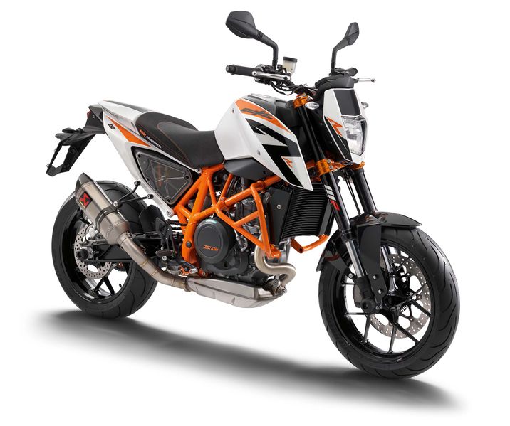 Файл:2013-ktm-690-duke-studio-01.jpg