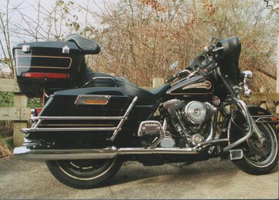 Harley-davidson-flhtcu-electra-glide-ultra-classic-1996-moto.jpeg
