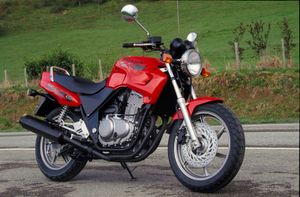 800px-CB500 AM94-AMB-040.jpg