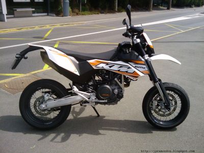 KTM SMC 690-1.jpg