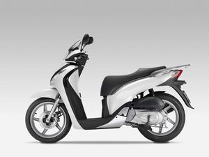 Honda-sh-125-1.jpg