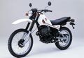 Yamaha XT400 82 1.jpg
