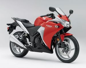 763px-2011-honda-cbr250r-1.jpg