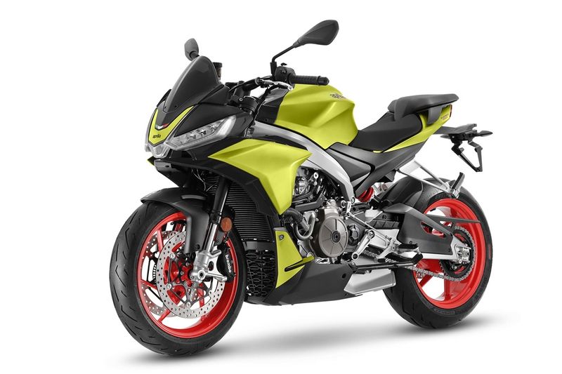 Файл:Aprilia Tuono 660.jpg